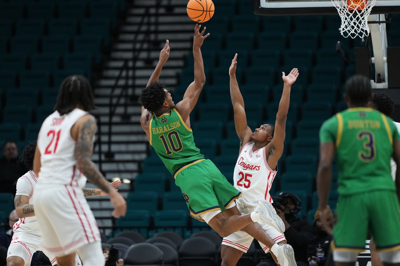 No. 3 Houston beats Notre Dame 66-56 in consolation game of the Players Era Championship | iNFOnews.ca