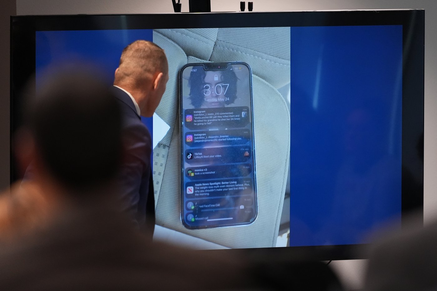 Horror of school attack in Uvalde, Texas, brings tears as officer faces trial over police response | iNFOnews.ca