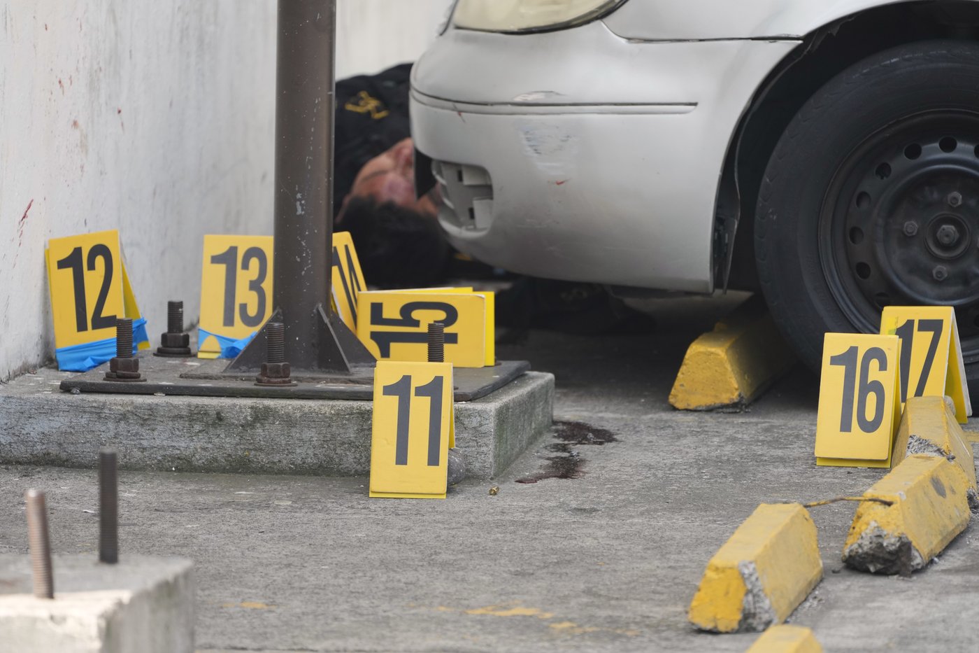 Guatemalan police free hostages in prison as attacks kill 3 officers | iNFOnews.ca