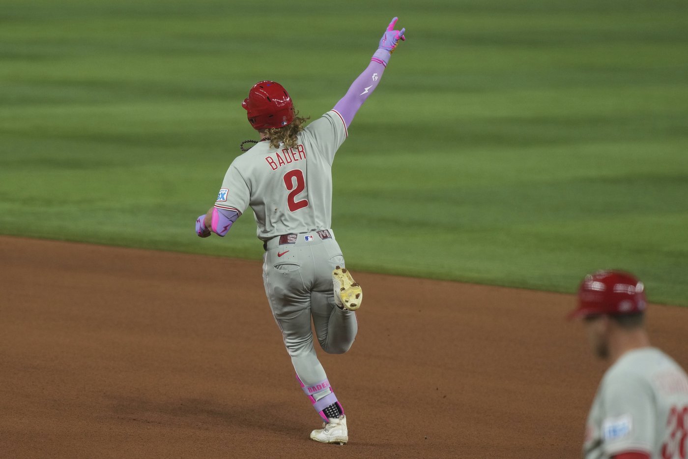 Phillies invite young fan to meet Harrison Bader after dispute over home run ball | iNFOnews.ca Phillies invite young fan to meet Harrison Bader after dispute over home run ball | iNFOnews.ca