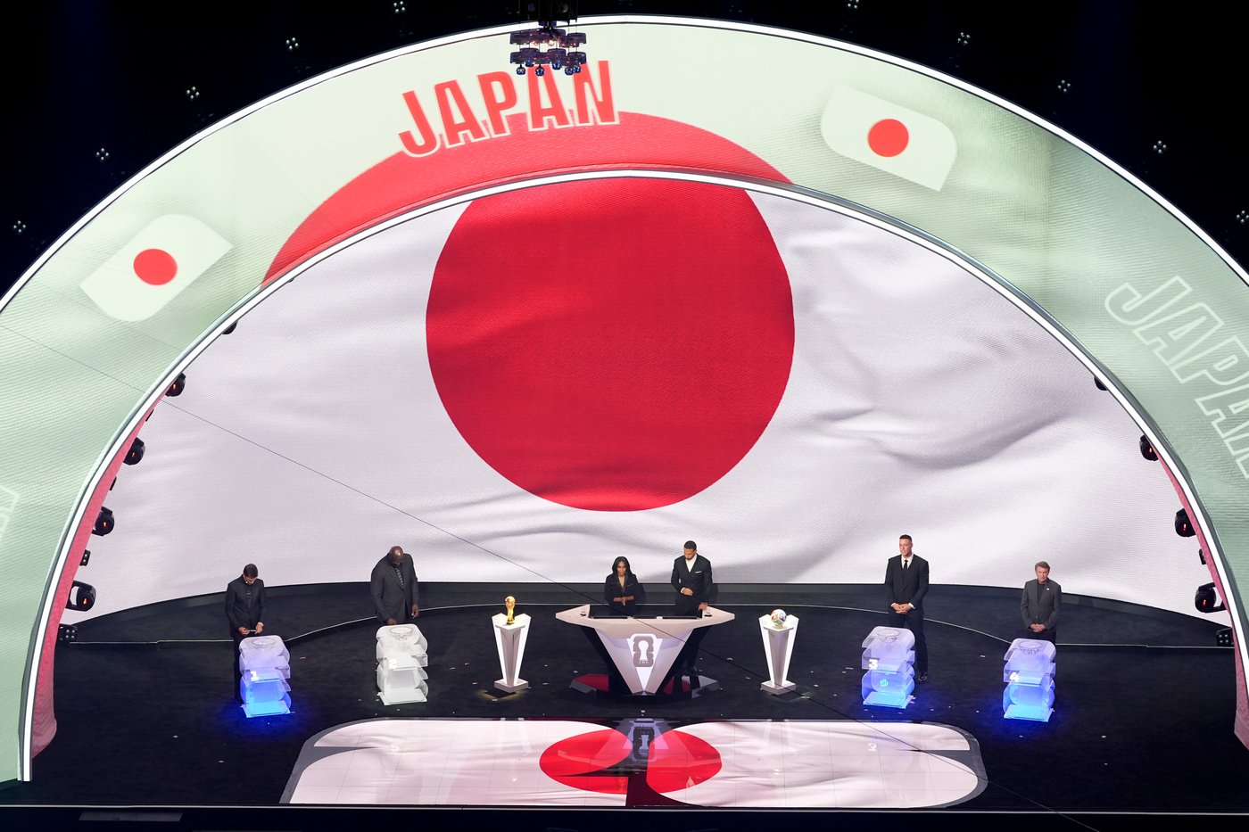 Photos of the FIFA World Cup draw for the 2026 soccer tournament | iNFOnews.ca