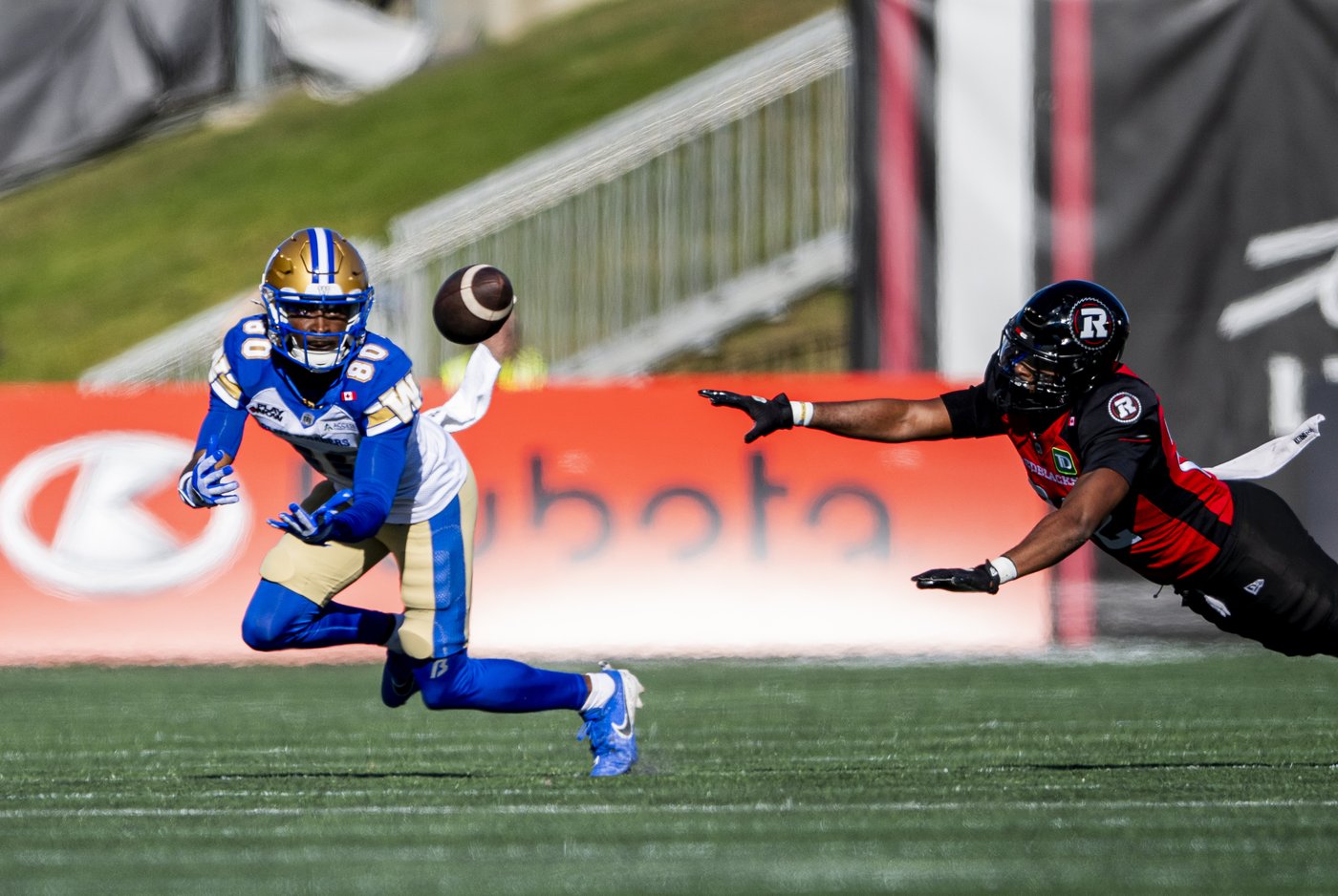 Blue Bombers grind out 26-18 victory over Redblacks to snap three-game slide | iNFOnews.ca Blue Bombers grind out 26-18 victory over Redblacks to snap three-game slide | iNFOnews.ca