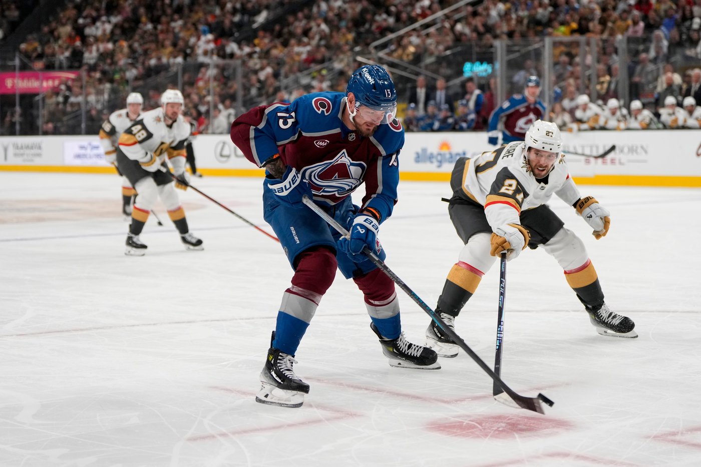 Martin Necas shines with 3 points in Avalanche's 4-2 win over Golden Knights | iNFOnews.ca