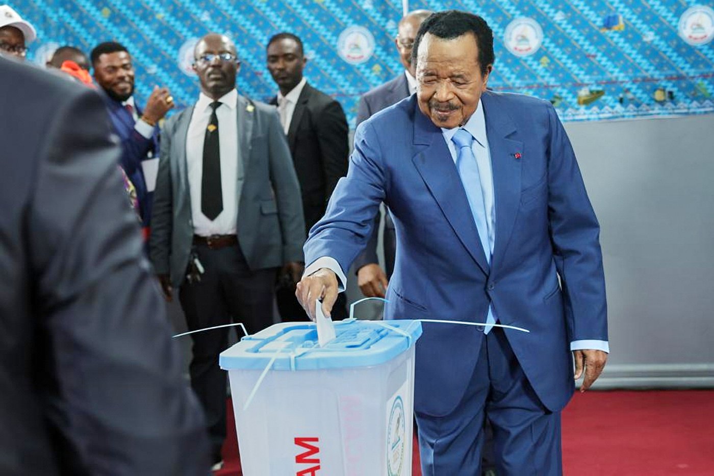 Cameroon's 92-year-old president Paul Biya sworn in again as opposition cries foul | iNFOnews.ca Cameroon's 92-year-old president Paul Biya sworn in again as opposition cries foul | iNFOnews.ca