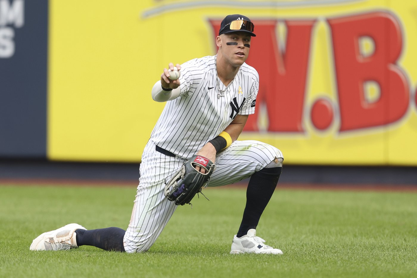 Scherzer tips changeup against Yankees, with Judge signaling Rice ahead of 3-run homer | iNFOnews.ca Scherzer tips changeup against Yankees, with Judge signaling Rice ahead of 3-run homer | iNFOnews.ca
