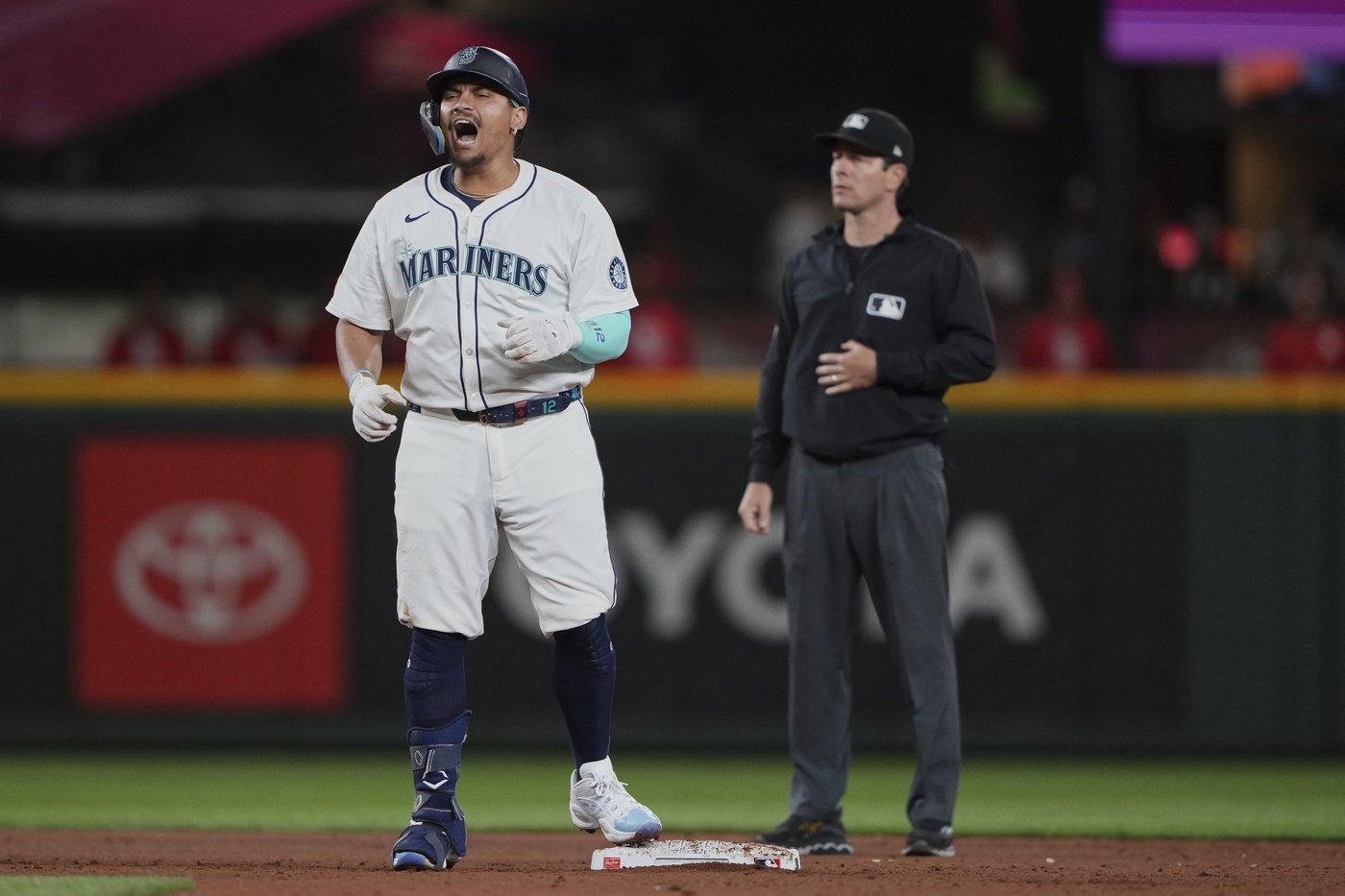 Josh Naylor’s late go-ahead double helps Mariners beat Cardinals 4-2 | iNFOnews.ca