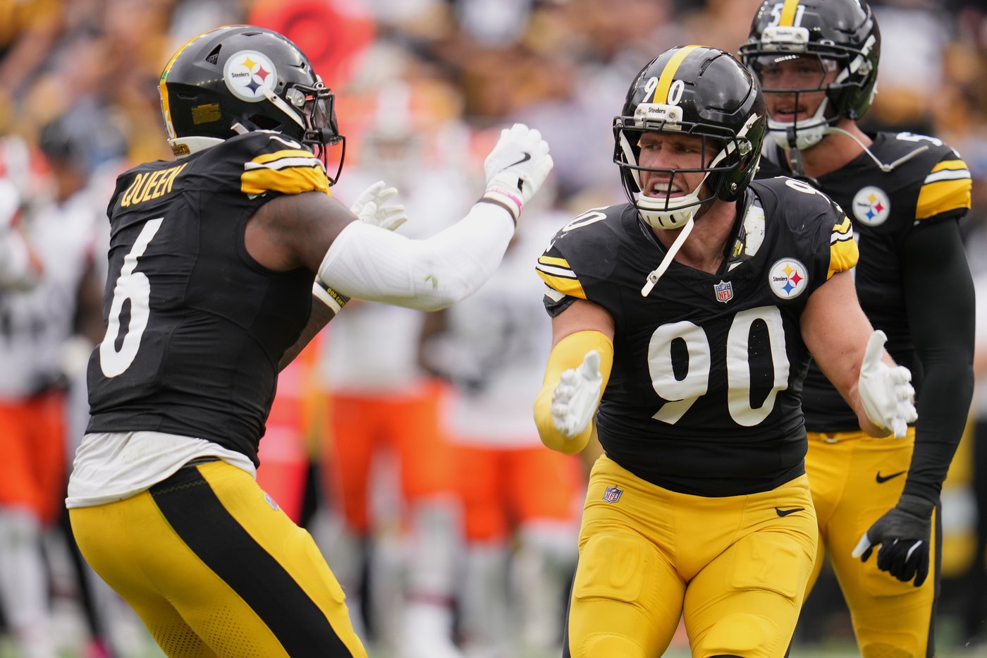 Aaron Rodgers throws for 2 TDs as Steelers continue home dominance of Browns in 23-9 win | iNFOnews.ca Aaron Rodgers throws for 2 TDs as Steelers continue home dominance of Browns in 23-9 win | iNFOnews.ca