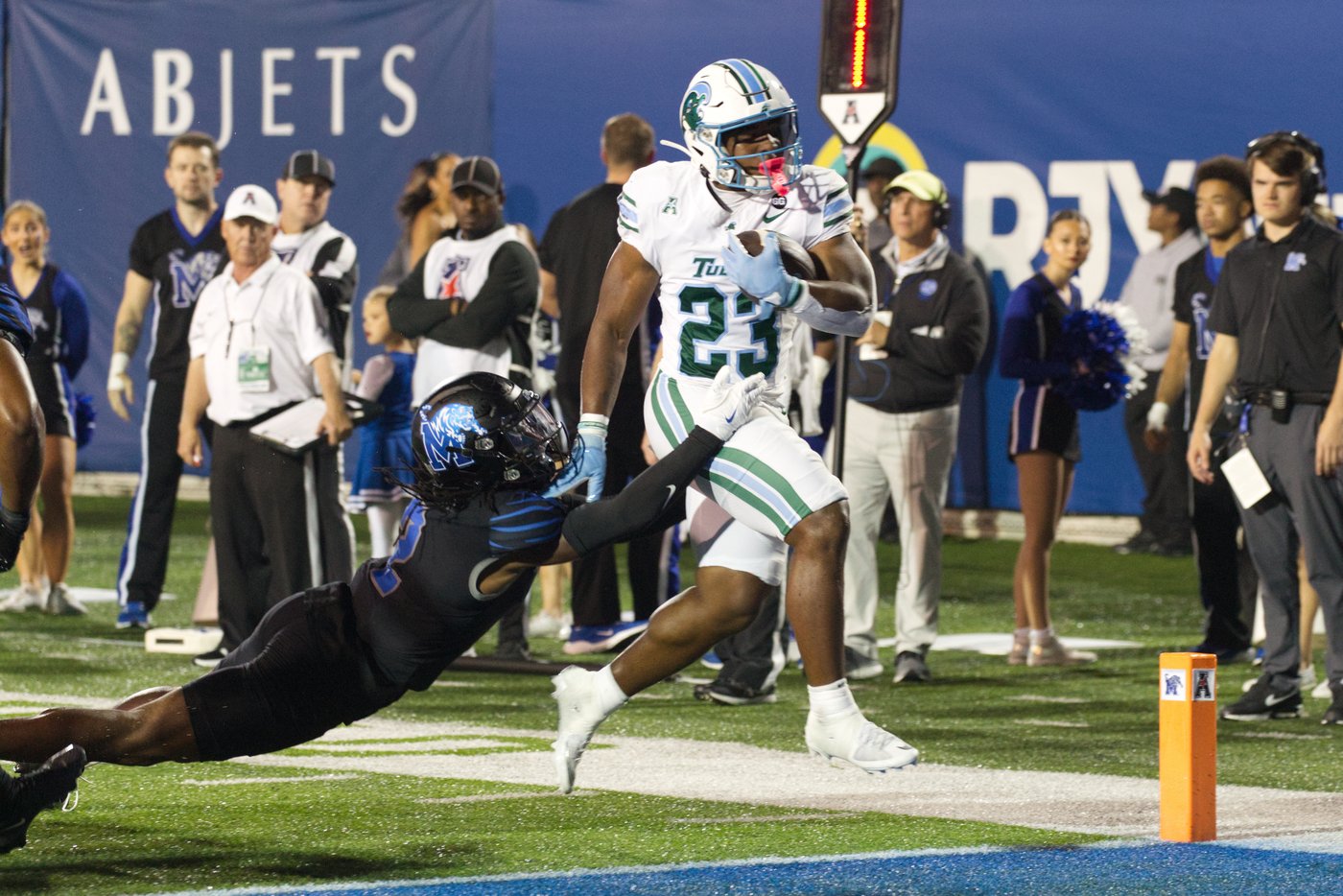 Tulane beats No. 22 Memphis 38-32 to stay in contention for the Group of 5 spot in CFP | iNFOnews.ca