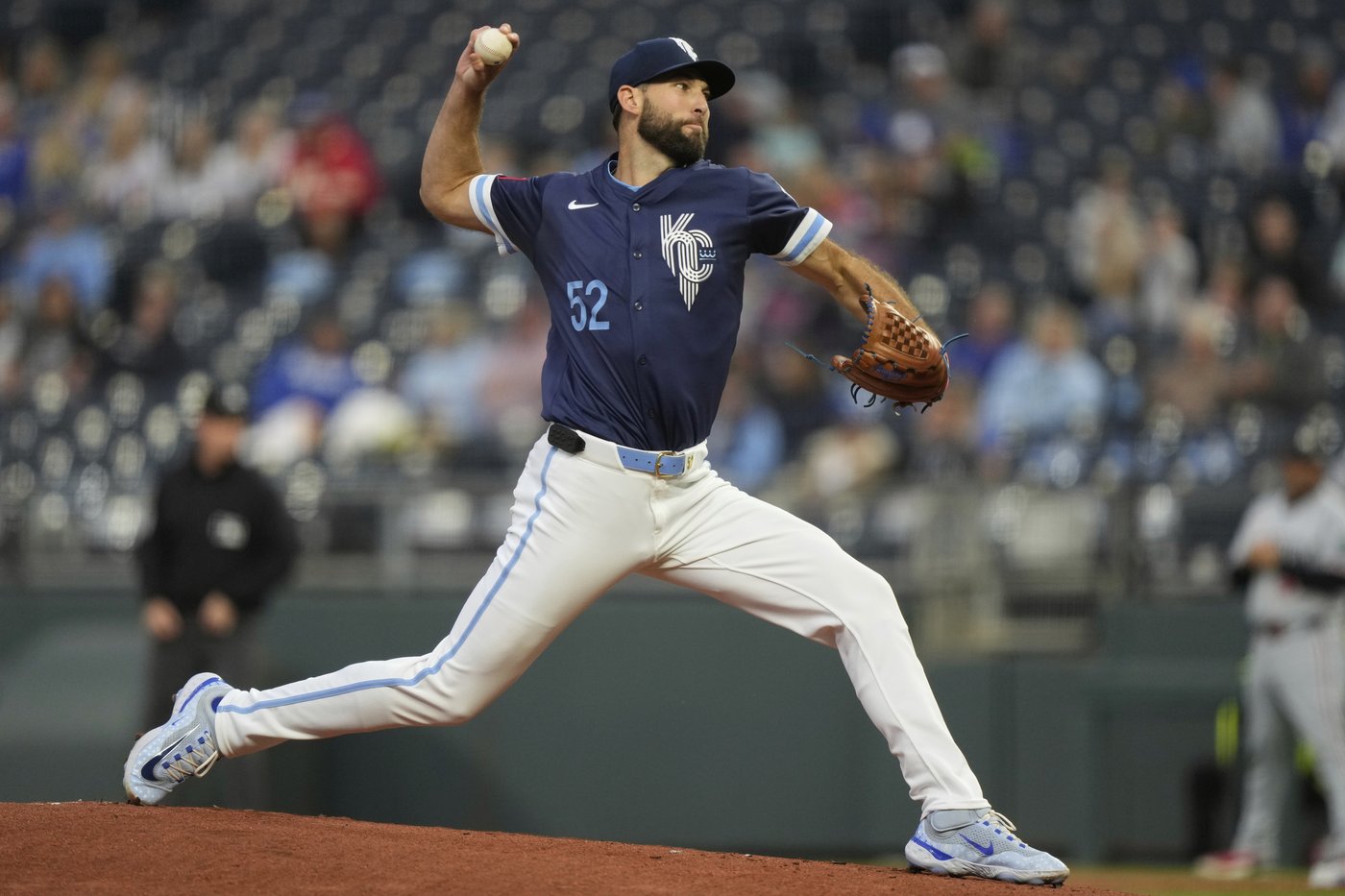 Garcia's two-run homer and Wacha's strong outing lift Royals over Twins 2-1 | iNFOnews.ca