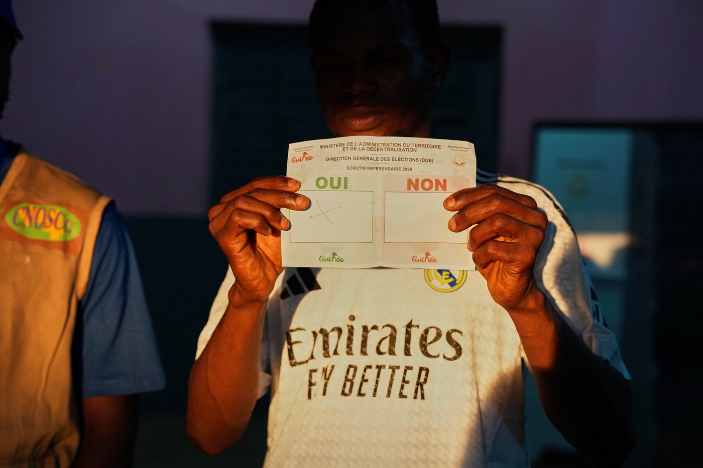 Guineans vote 'yes' in referendum that could allow leader of country’s junta to run for president | iNFOnews.ca