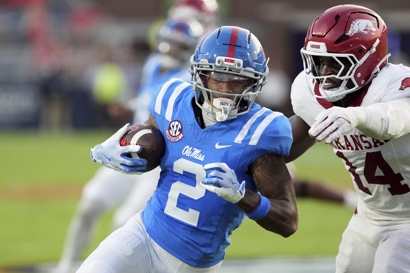 Backup QB Trinidad Chambliss shines in surprise start as No. 17 Ole Miss outlasts Arkansas 41-35 | iNFOnews.ca