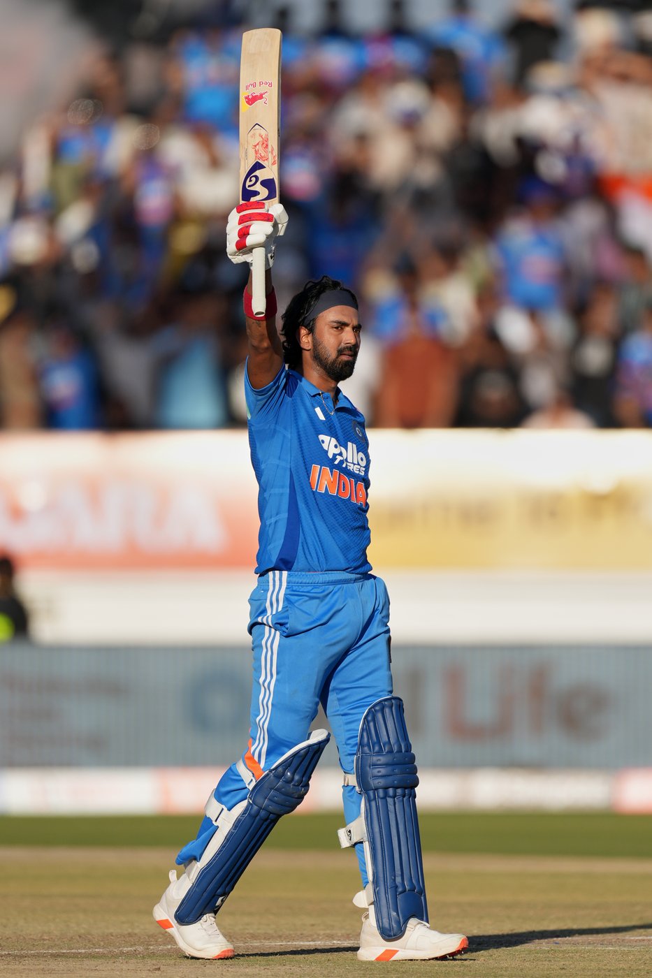 Mitchell's unbeaten 131 powers New Zealand to ODI series-leveling win over India | iNFOnews.ca