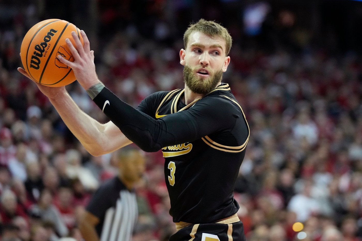 Purdue guard Braden Smith sets Big Ten assists record but has bigger goals in mind | iNFOnews.ca