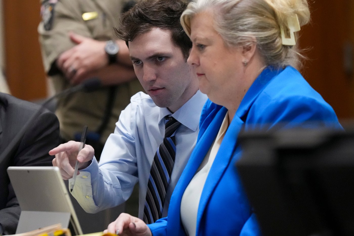 Defendant in Charlie Kirk's killing asks judge to disqualify prosecutors | iNFOnews.ca