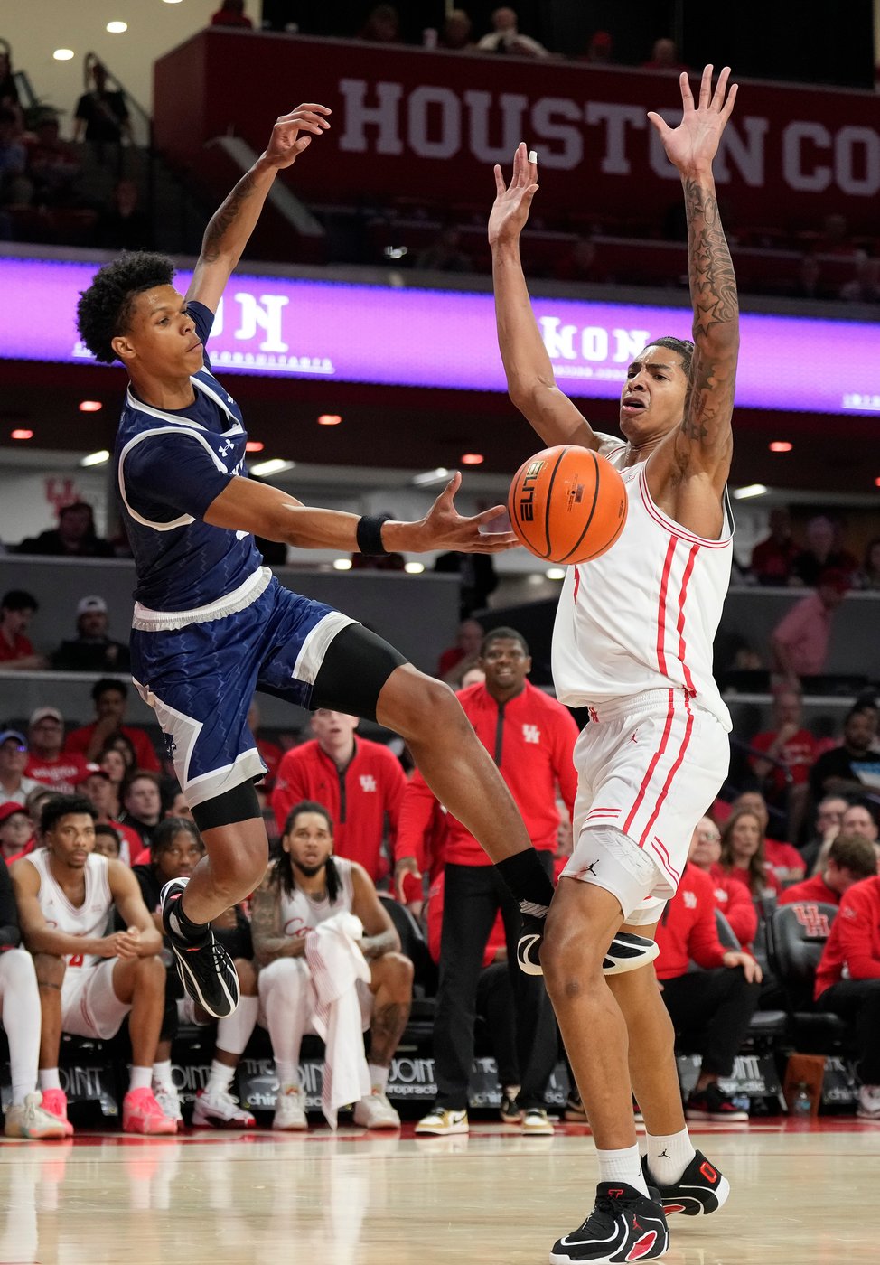 No. 7 Houston gets balanced offense in 99-57 win over New Orleans | iNFOnews.ca No. 7 Houston gets balanced offense in 99-57 win over New Orleans | iNFOnews.ca