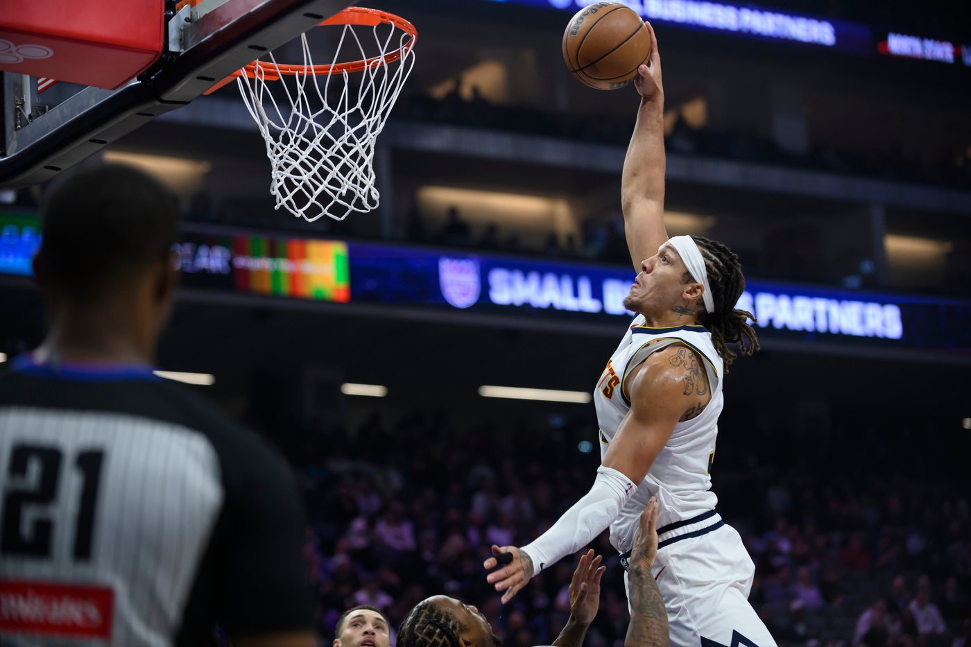 Nuggets extend winning streak to five with victory over Kings | iNFOnews.ca