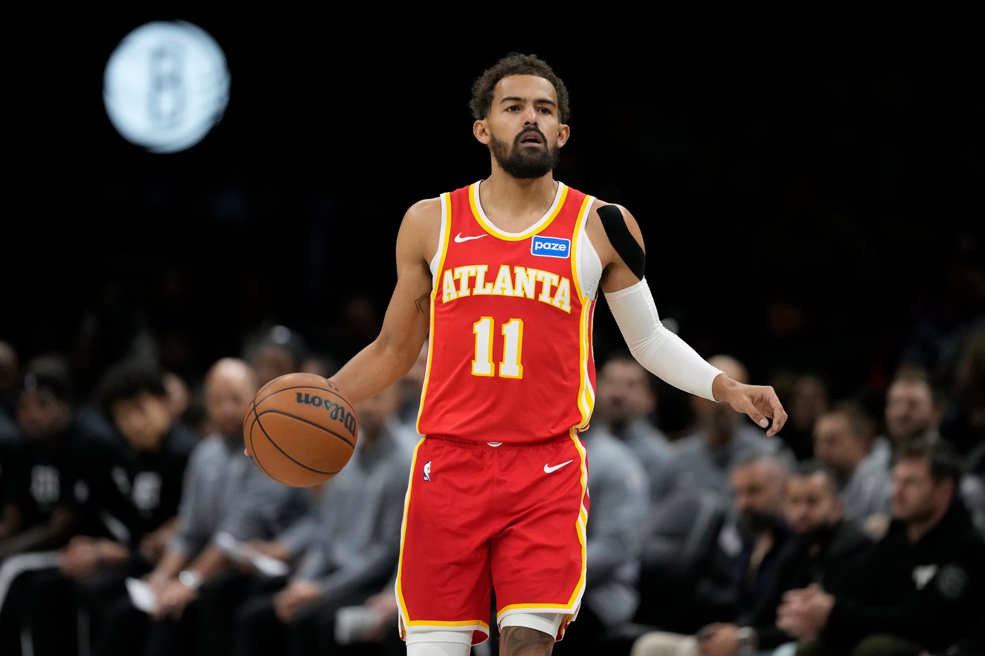 Hawks' Trae Young suffers sprained right knee vs. Nets and will have an MRI | iNFOnews.ca Hawks' Trae Young suffers sprained right knee vs. Nets and will have an MRI | iNFOnews.ca