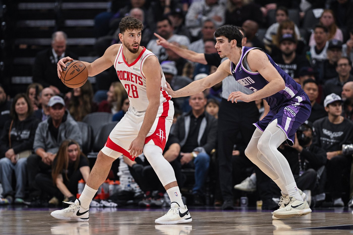 Schroeder hits late 3 in OT as Kings stun Rockets 125-124 | iNFOnews.ca