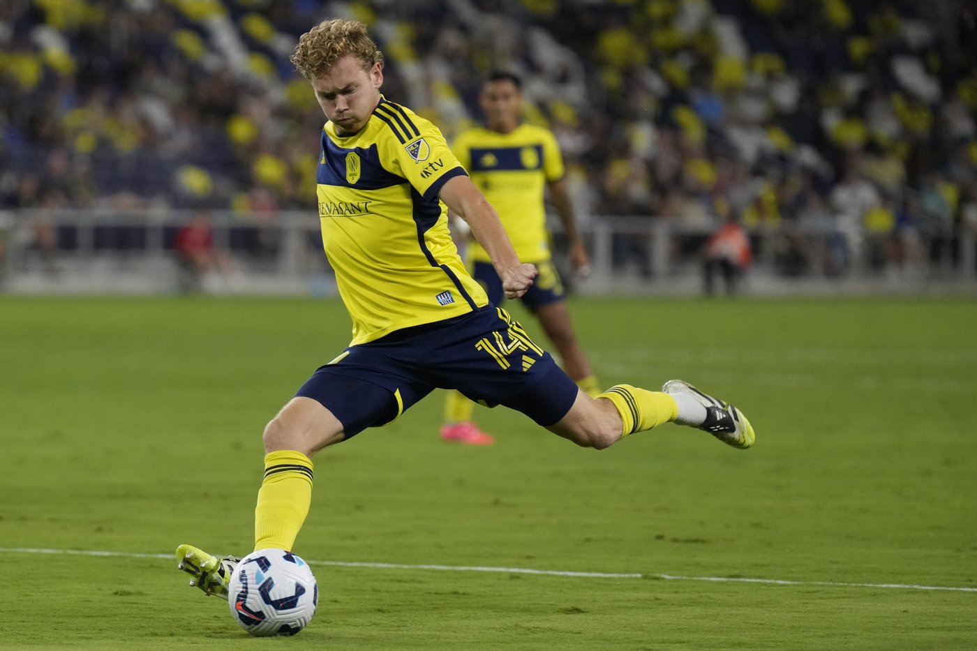 LAFC acquires Canadian international forward Shaffelburg from Nashville | iNFOnews.ca