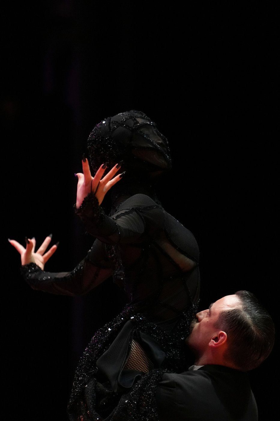 See the world in vertical: Top photos by AP's photojournalists in 2025 | iNFOnews.ca