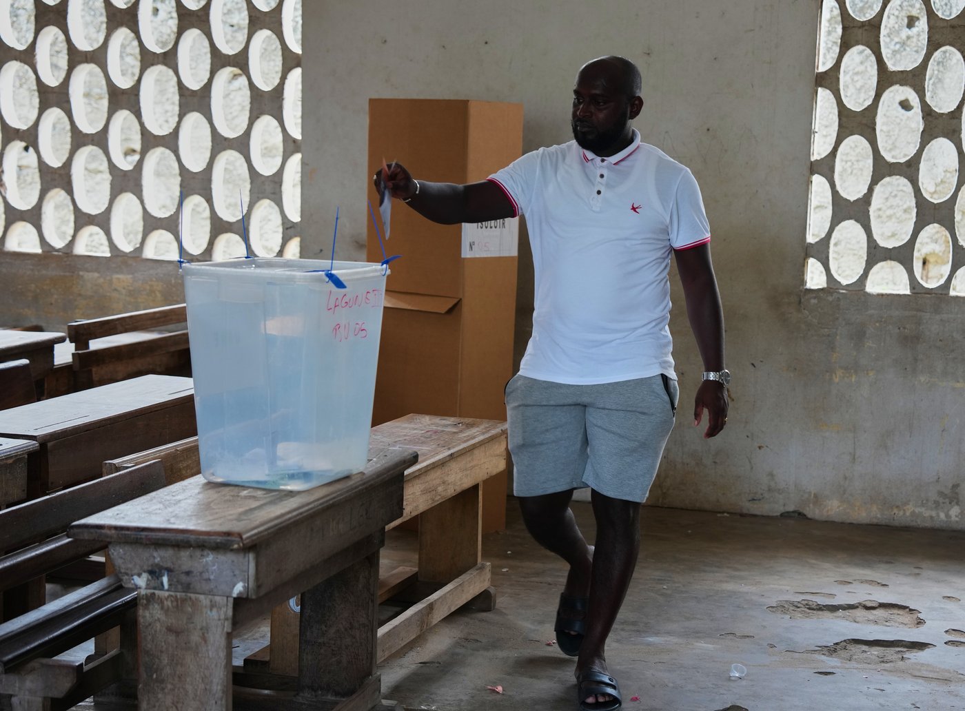 Ivory Coast votes as Ouattara seeks a fourth term with key rivals sidelined | iNFOnews.ca Ivory Coast votes as Ouattara seeks a fourth term with key rivals sidelined | iNFOnews.ca