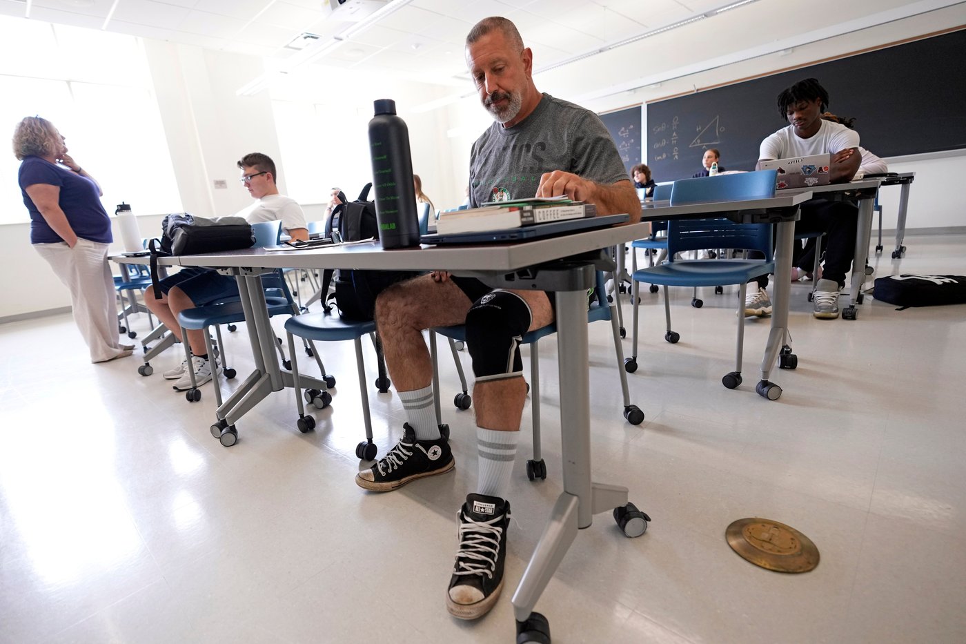 At 58, Tom Cillo is tackling his dream of playing college football | iNFOnews.ca