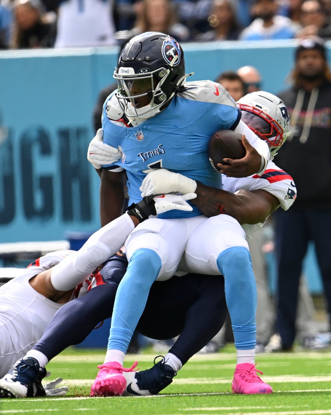 Interim coach Mike McCoy gets full week to prepare coming off another Titans' loss | iNFOnews.ca Interim coach Mike McCoy gets full week to prepare coming off another Titans' loss | iNFOnews.ca