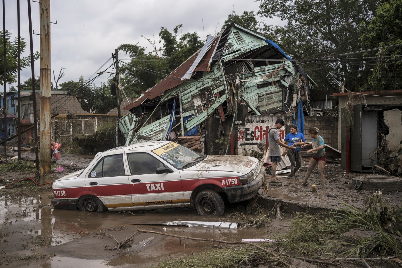 Photos of the aftermath of torrential rain in Mexico | iNFOnews.ca