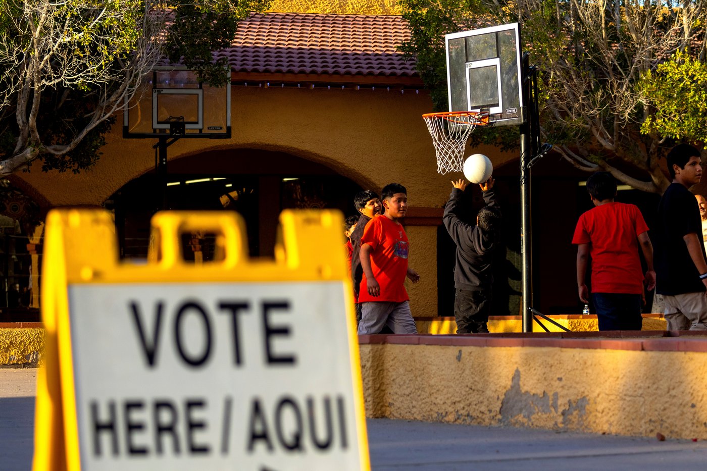 Progressive groups launch $1.4 million campaign to win back Latino voters from Trump | iNFOnews.ca Progressive groups launch $1.4 million campaign to win back Latino voters from Trump | iNFOnews.ca