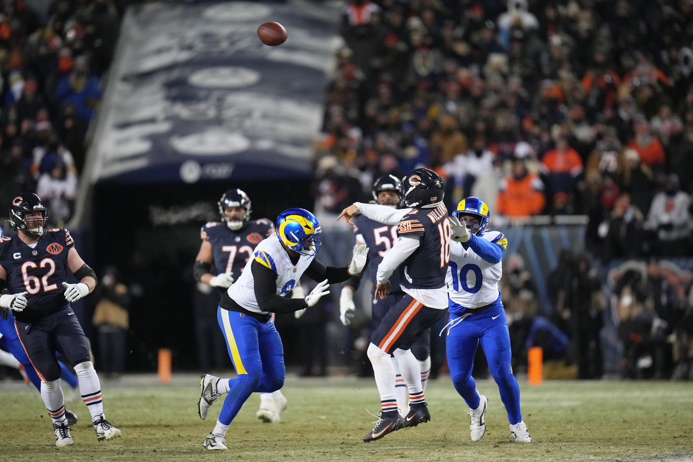 Rams shake off wild, late TD pass by Caleb Williams, beat Bears 20-17 in OT to reach NFC title game | iNFOnews.ca