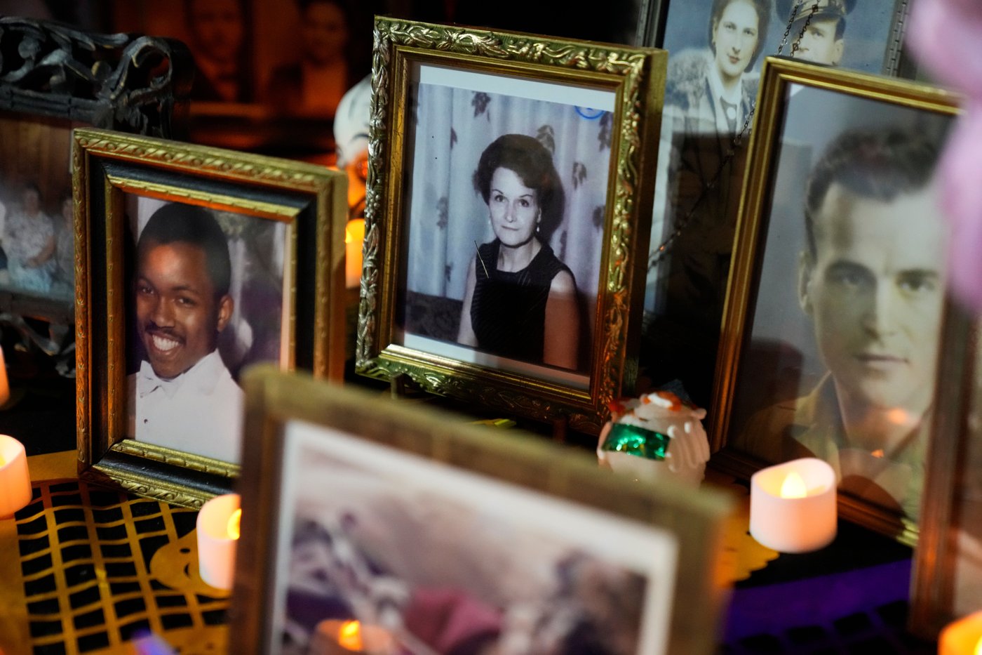 Mexican Americans balance tradition and modernity in Day of the Dead celebrations | iNFOnews.ca Mexican Americans balance tradition and modernity in Day of the Dead celebrations | iNFOnews.ca