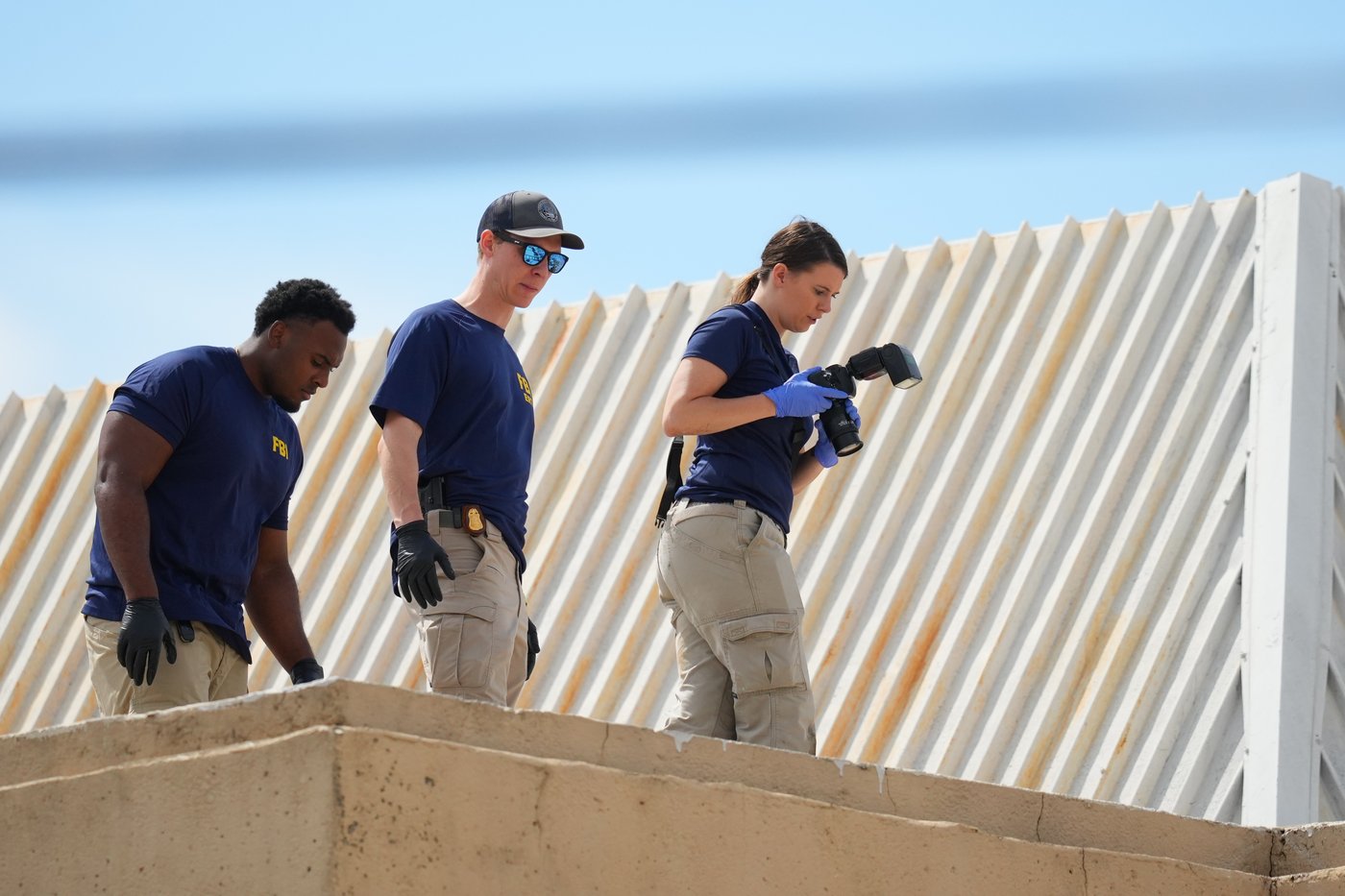 Motive of shooter who officials say opened fire at Dallas ICE facility remains unclear | iNFOnews.ca
