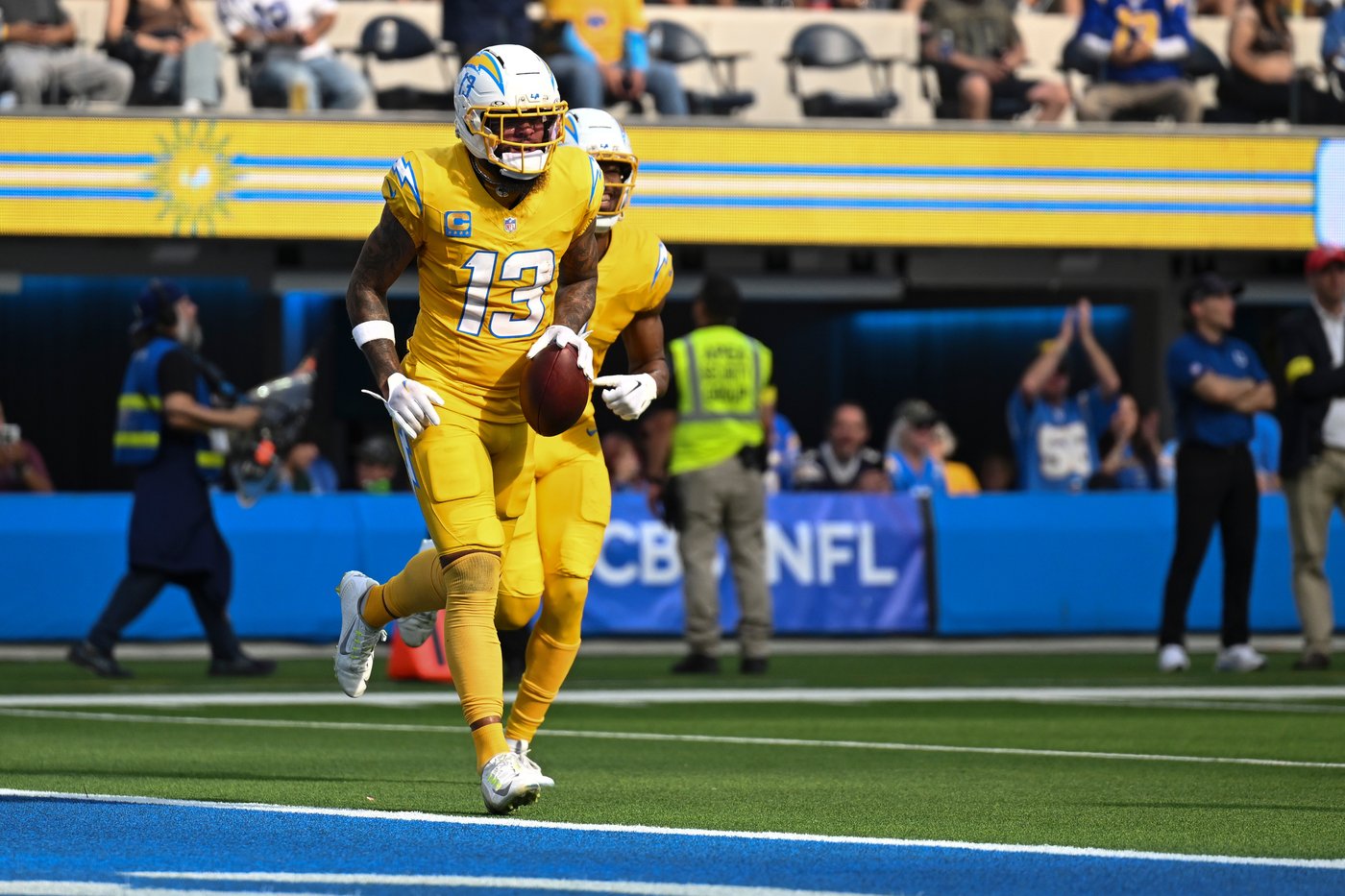 Fantasy plays: Players to start and sit for NFL Week 8 | iNFOnews.ca