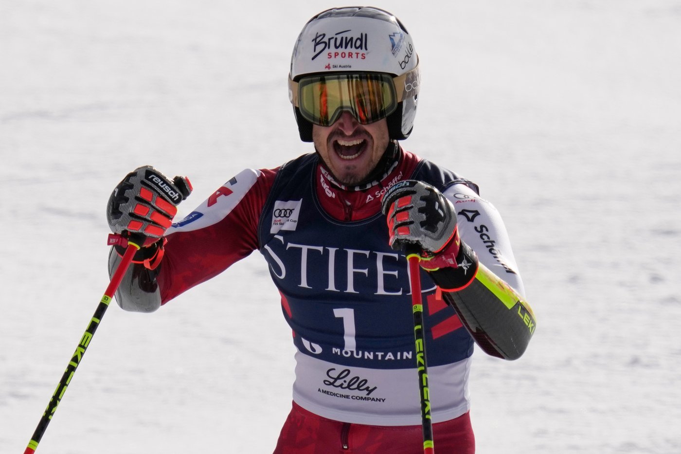 At 34, Brennsteiner gets first World Cup win after Odermatt skis out of giant slalom | iNFOnews.ca