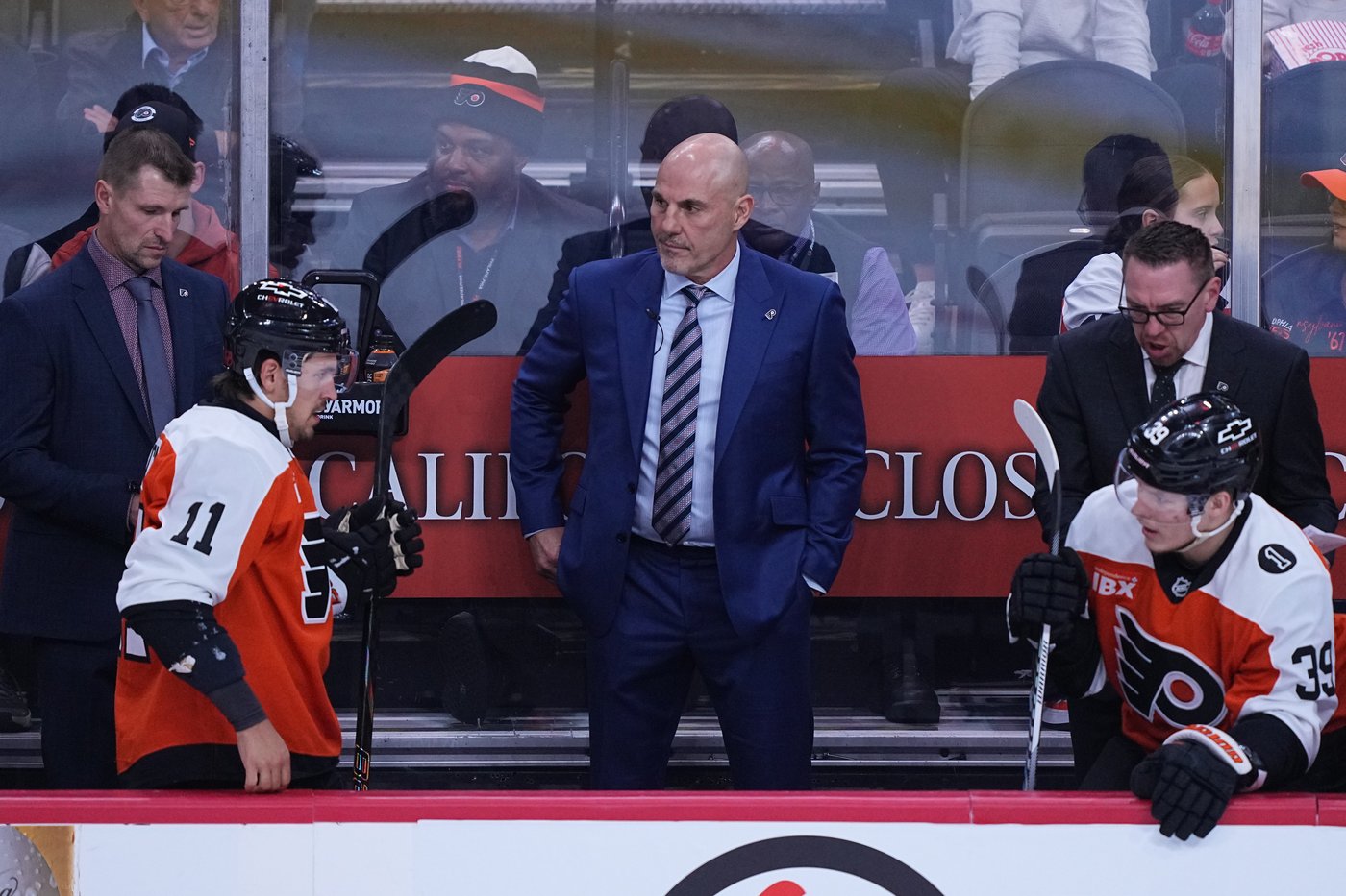 Sean Couturier's 4-point night lifts Flyers over Panthers in emotional home opener | iNFOnews.ca Sean Couturier's 4-point night lifts Flyers over Panthers in emotional home opener | iNFOnews.ca