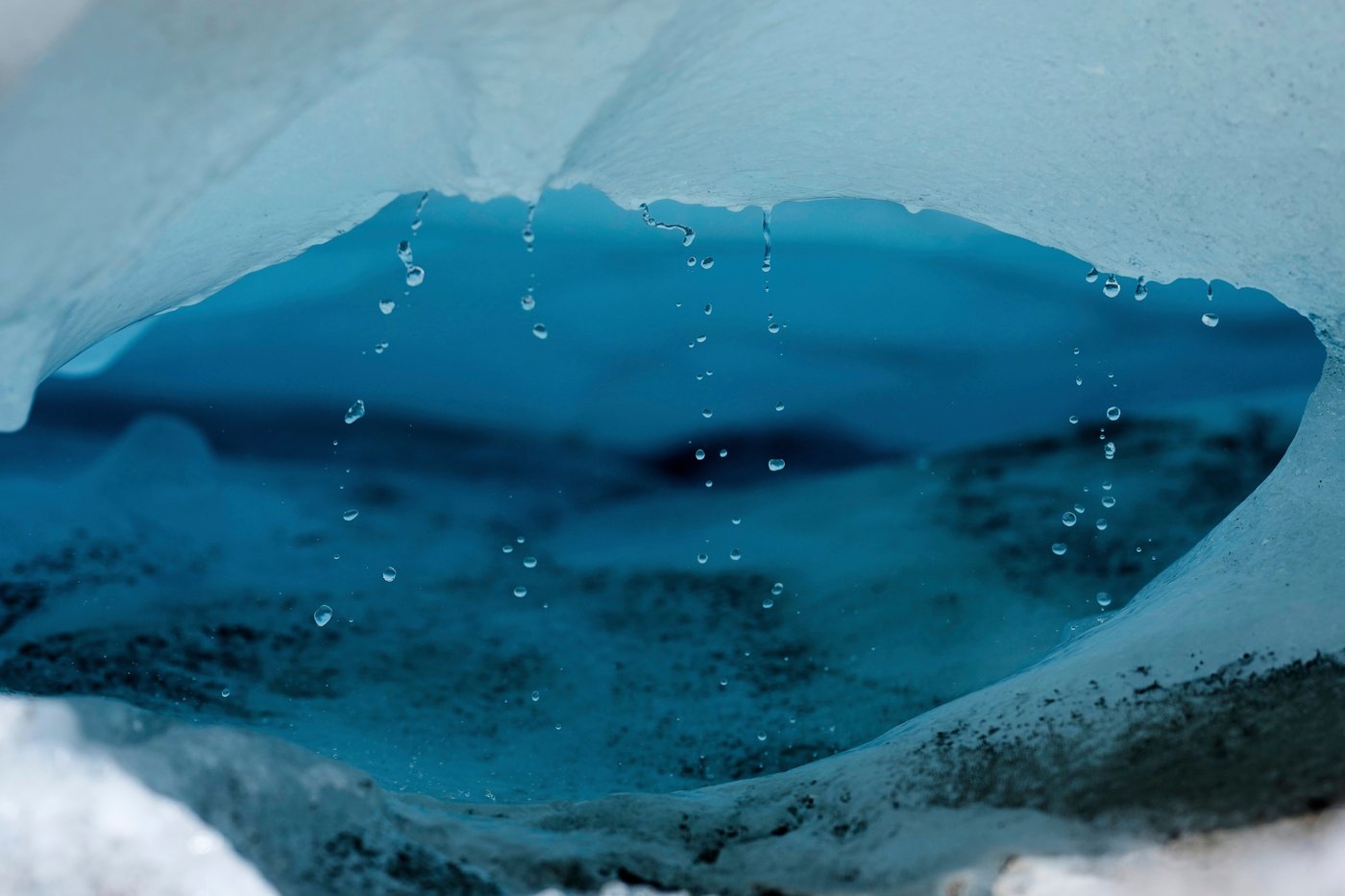 Swiss glaciers shrank 3% this year, the fourth-biggest retreat on record, experts say | iNFOnews.ca