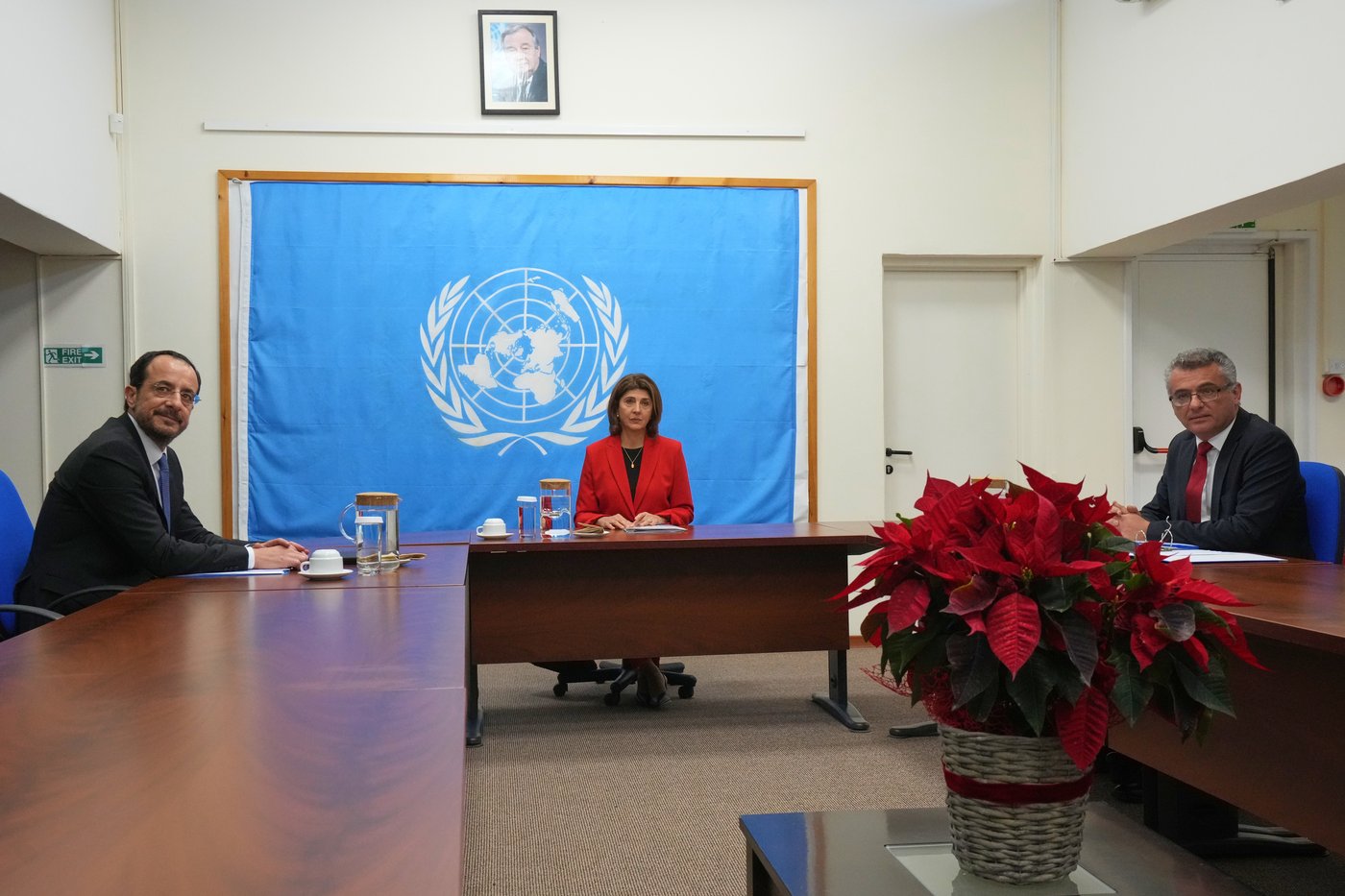 Cheese, water and crossings aim to build trust for split Cyprus' rival leaders | iNFOnews.ca Cheese, water and crossings aim to build trust for split Cyprus' rival leaders | iNFOnews.ca