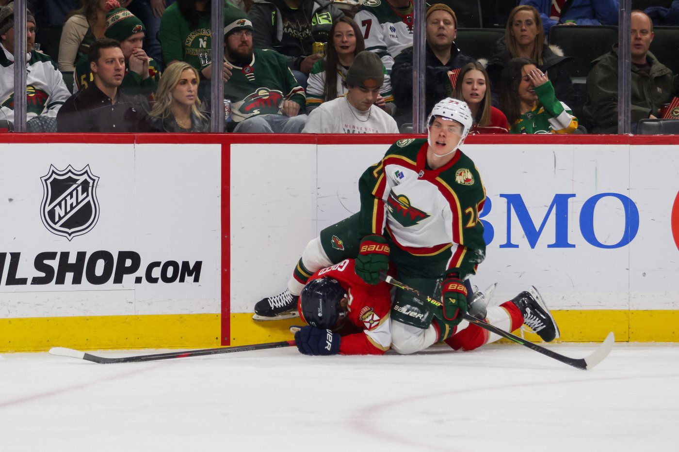 Brad Marchand scores 2, including decisive OT goal, in Panthers 4-3 win over Wild | iNFOnews.ca