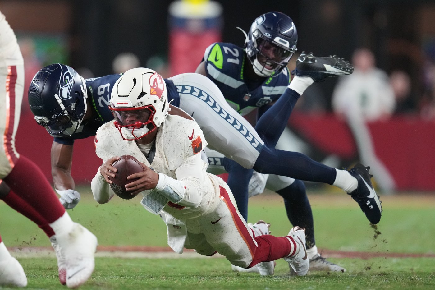 Sack-happy Seahawks using balanced attack to torment quarterbacks | iNFOnews.ca