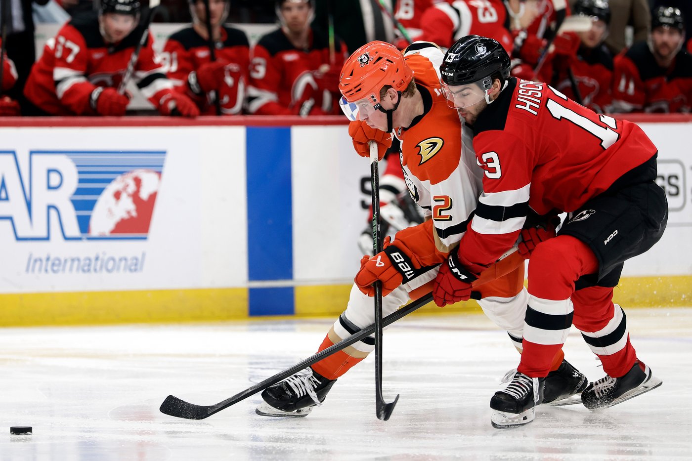Devils beat the Ducks 4-1 to end a 5-game home losing streak | iNFOnews.ca Devils beat the Ducks 4-1 to end a 5-game home losing streak | iNFOnews.ca
