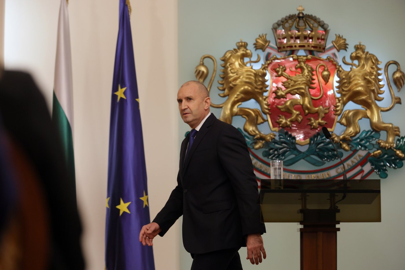 Bulgaria’s left-leaning president Rumen Radev says he is stepping down | iNFOnews.ca