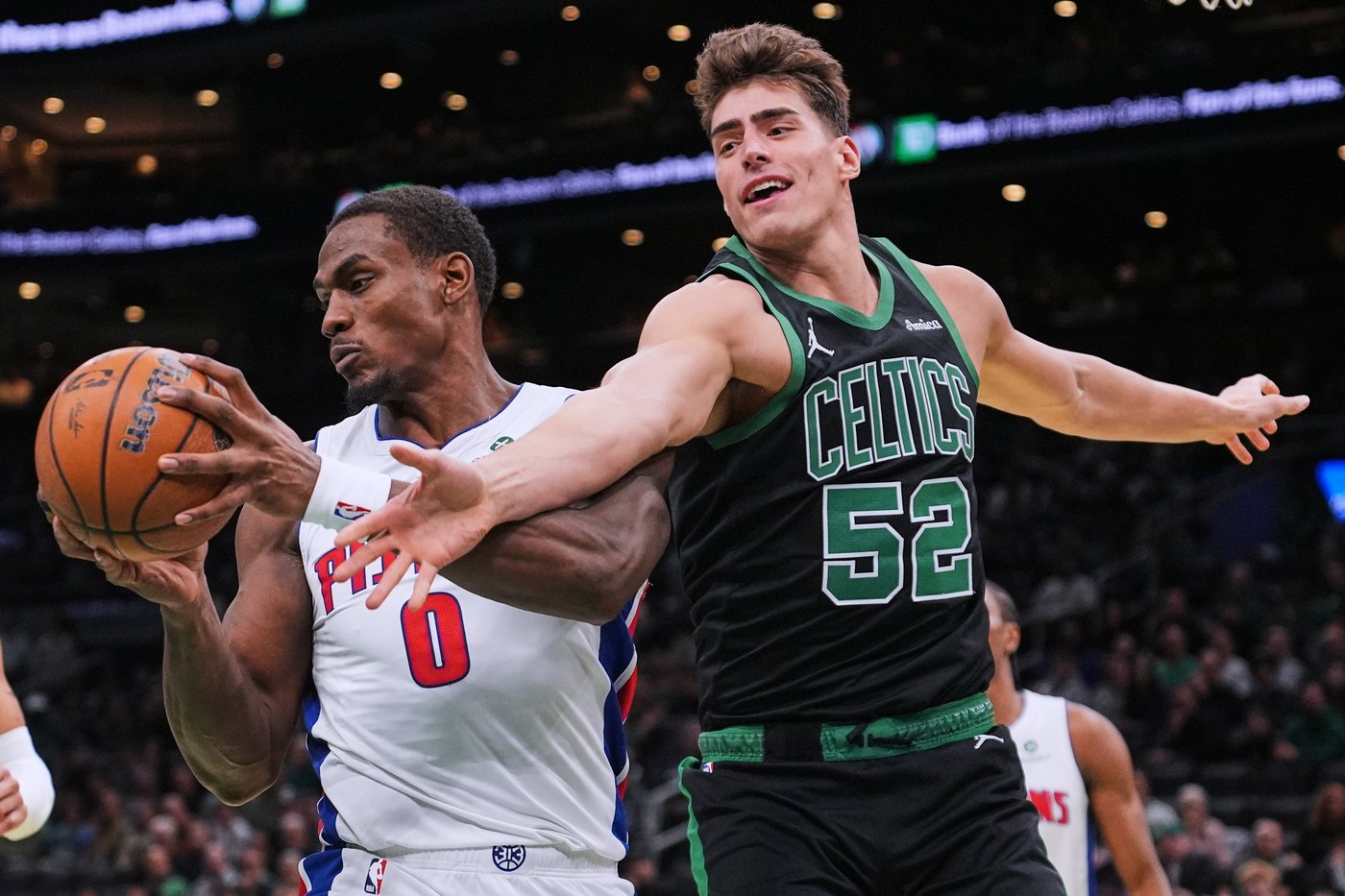 Celtics end Pistons' winning streak at a franchise record-tying 13 with 117-114 victory | iNFOnews.ca