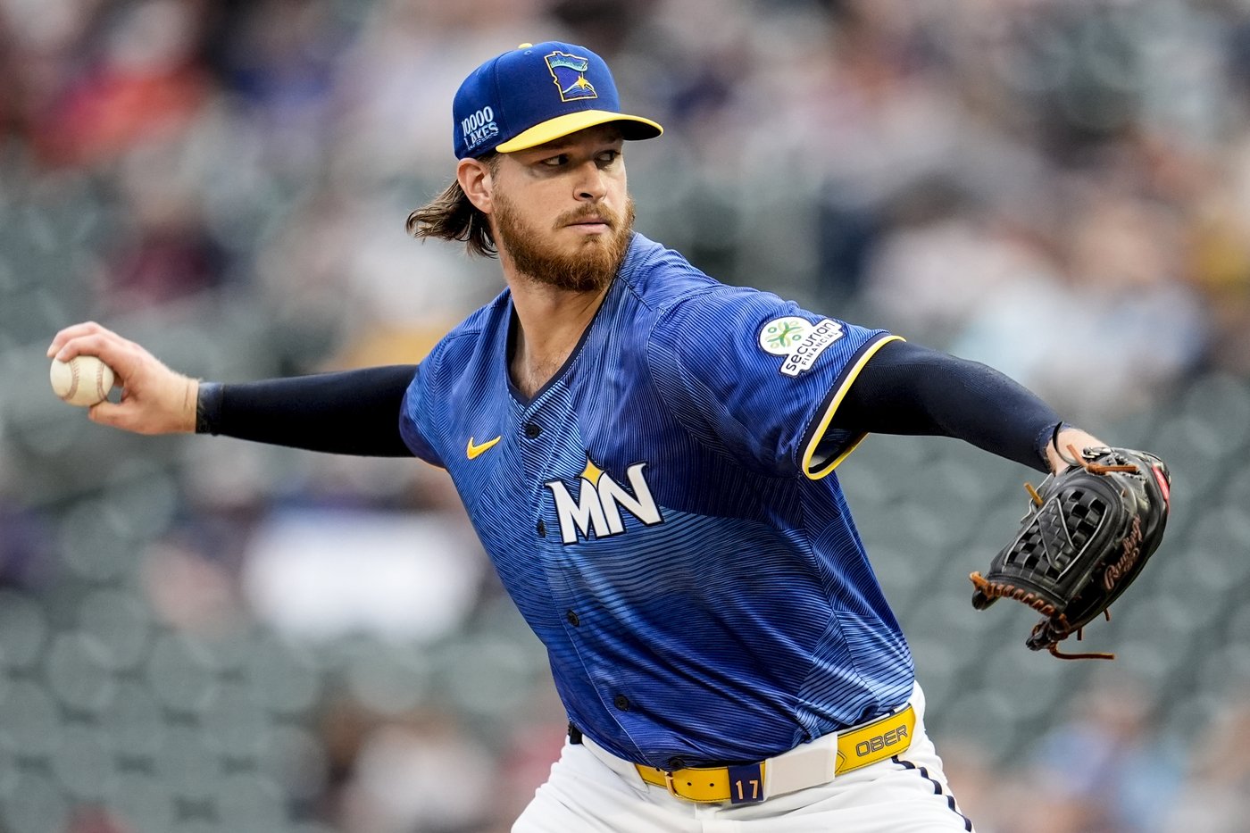 Guardians within a game of division lead after beating Twins 8-0 for 10th straight win | iNFOnews.ca