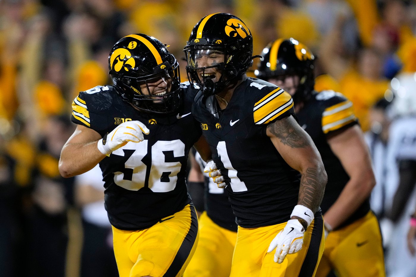 Mark Gronowski leads Iowa rally past Penn State, 25-24 | iNFOnews.ca Mark Gronowski leads Iowa rally past Penn State, 25-24 | iNFOnews.ca