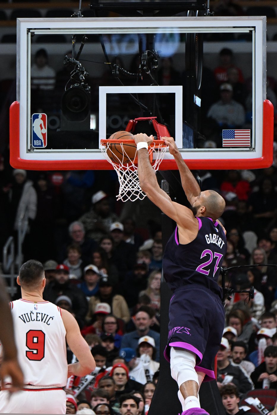 Reid scores 33 points, T-Wolves rout Bulls 136-101 after Chicago loses White, Giddey to injuries | iNFOnews.ca Reid scores 33 points, T-Wolves rout Bulls 136-101 after Chicago loses White, Giddey to injuries | iNFOnews.ca