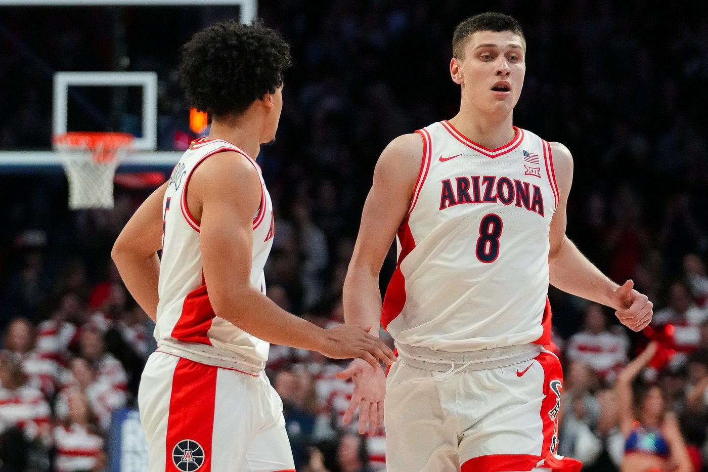 No. 2 Arizona freshmen dominate Denver with career-high performances | iNFOnews.ca
