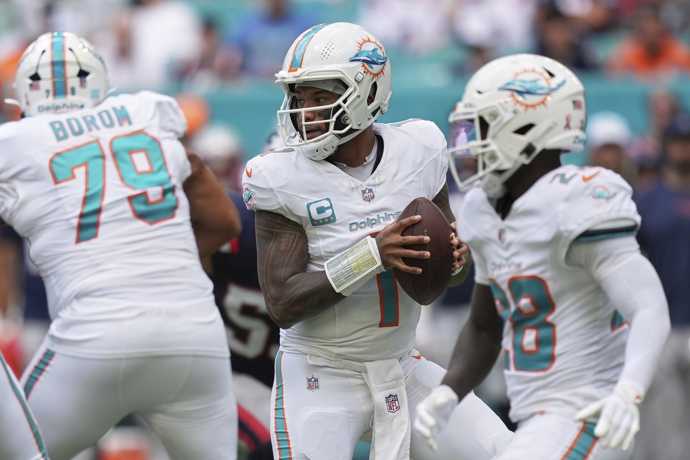 Maye accounts for 3 TDs and Patriots top Dolphins 33-27 for Vrabel's 1st win as New England coach | iNFOnews.ca Maye accounts for 3 TDs and Patriots top Dolphins 33-27 for Vrabel's 1st win as New England coach | iNFOnews.ca