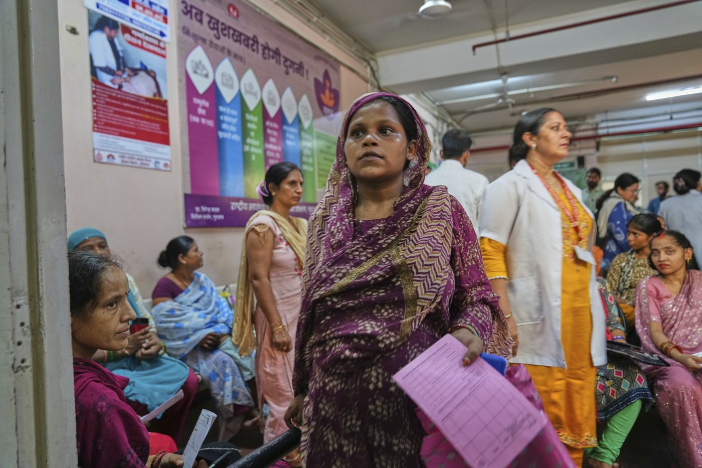 PHOTO ESSAY: Newborn caregiving programs help ease parenting in India | iNFOnews.ca