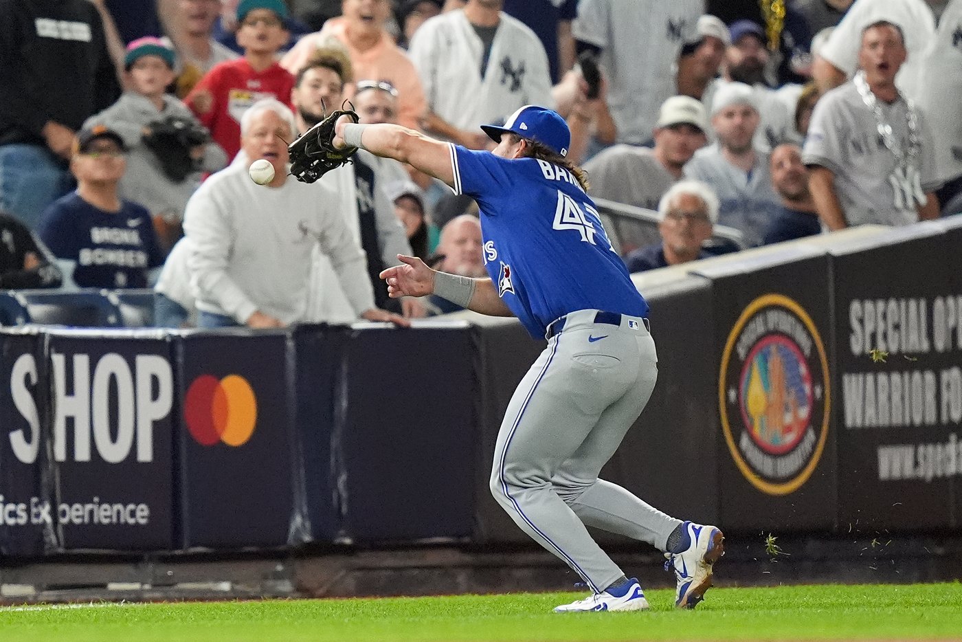 Up 5 runs, Blue Jays let AL Division Series sweep of Yankees slip out of their gloves | iNFOnews.ca