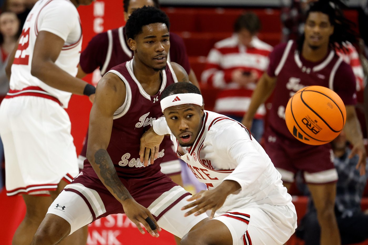 McNeil hits 11 3-pointers, scores career-high 47 to lead N.C. State over Texas Southern 108-72 | iNFOnews.ca